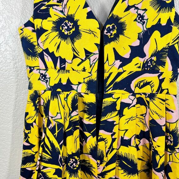 J. Crew Pique Yellow Floral Sunflower Fit & Flare  V-Neck Dress size 00 cottage - Picture 11 of 12
